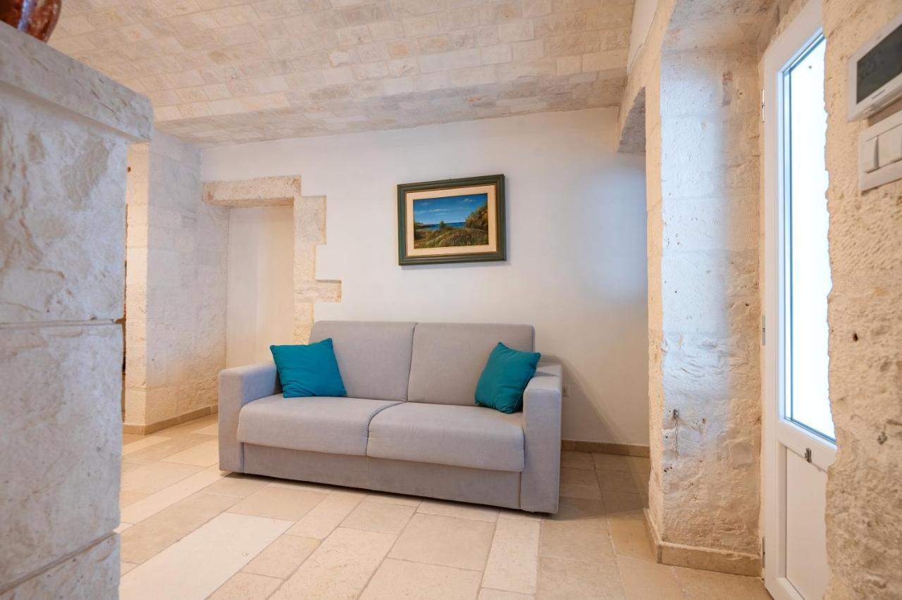 Trullo Il Focolare In Masseria Cisternino Exterior photo